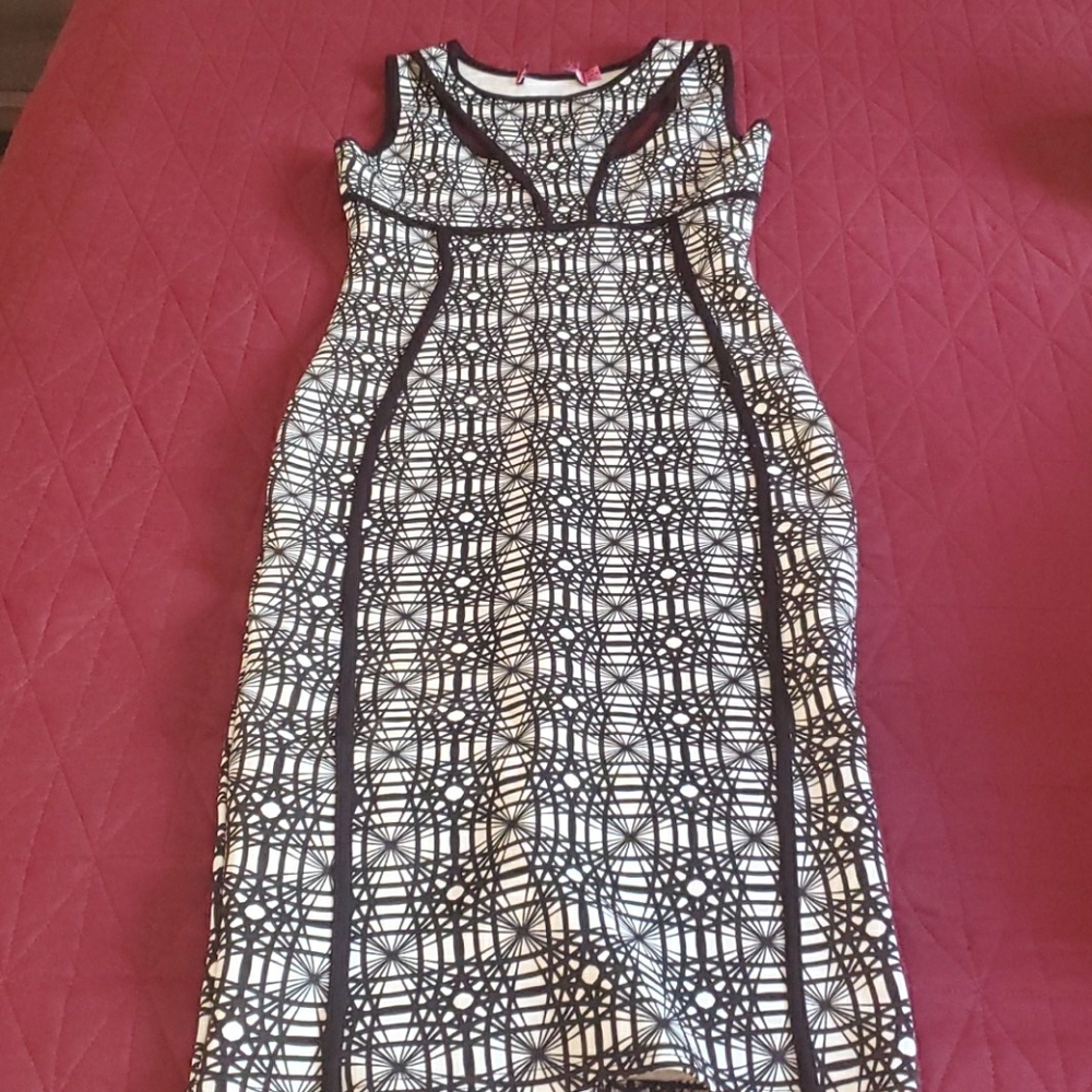 BOOHOO dress